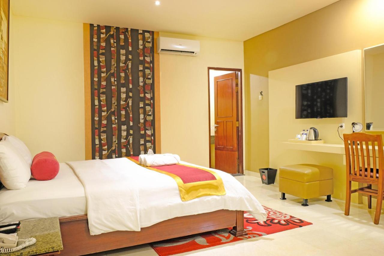 3 Putra Bi Executive Hotel Jakarta Exterior photo